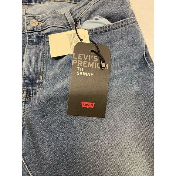 Levis premium 711 Skinny Jeans Women's Size 32 x 32 Soft Stretch Blue Denim Mid - Picture 5 of 13